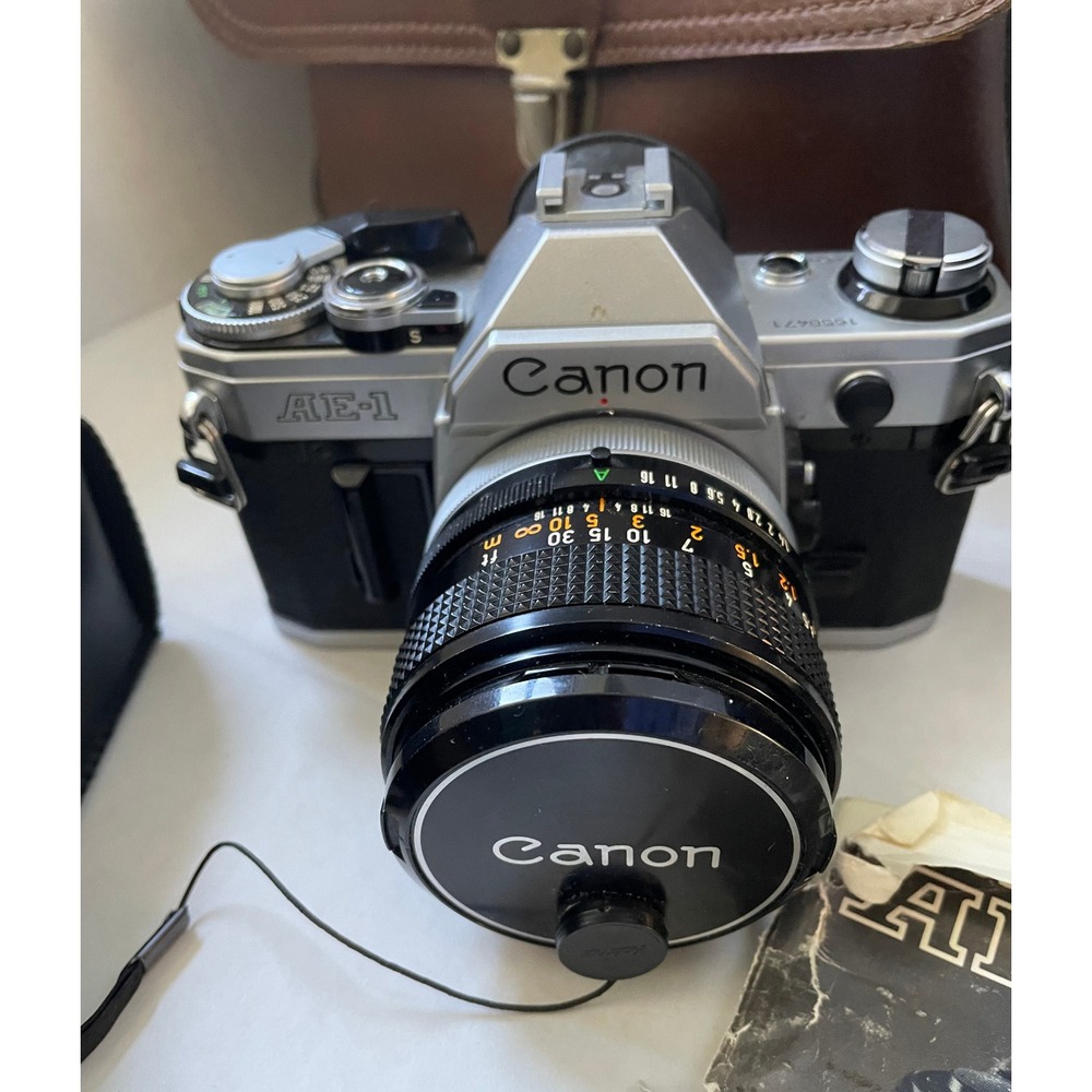 Cannon AE1 Complete KIT! 50mm lens 135mm lens 155 Speedlights many extras!!! - Picture 2 of 13